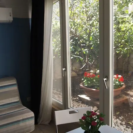House Apartment *