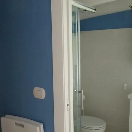 House Apartment *